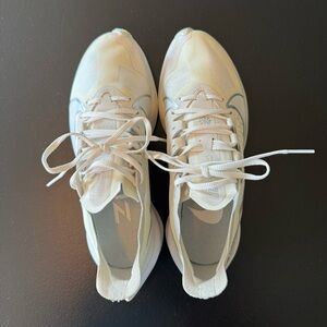 Nike Zoom Gravity Women’s Running Shoe